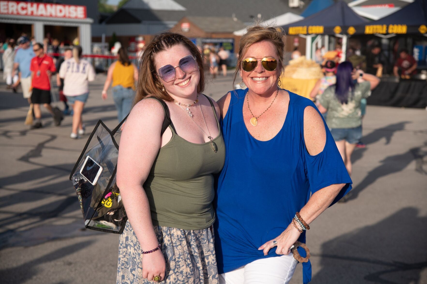 The Chicks kick off summer tour at Hollywood Casino Amphitheatre
